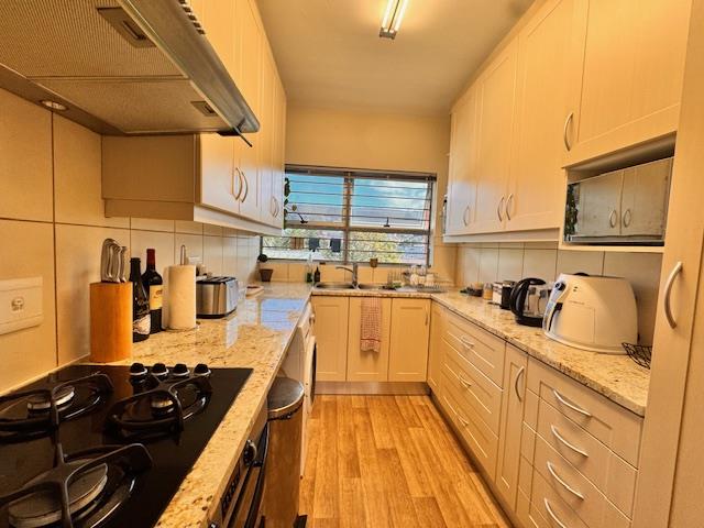 To Let 2 Bedroom Property for Rent in Gardens Western Cape